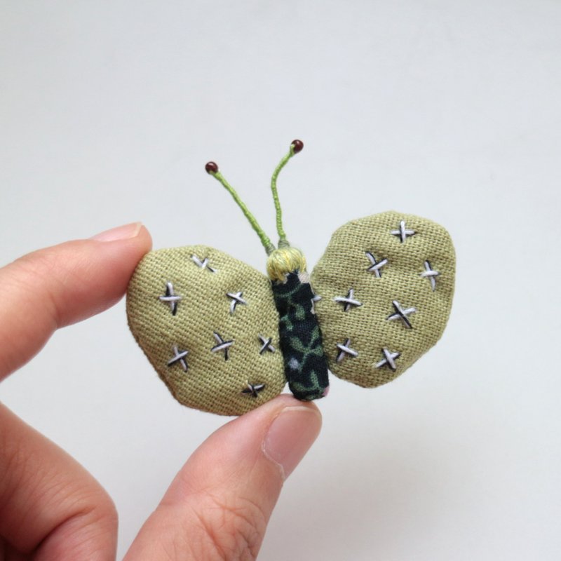 小蝴蝶 刺繡胸針別針 / 60 綠翅蝶 - 徽章/別針 - 繡線 綠色