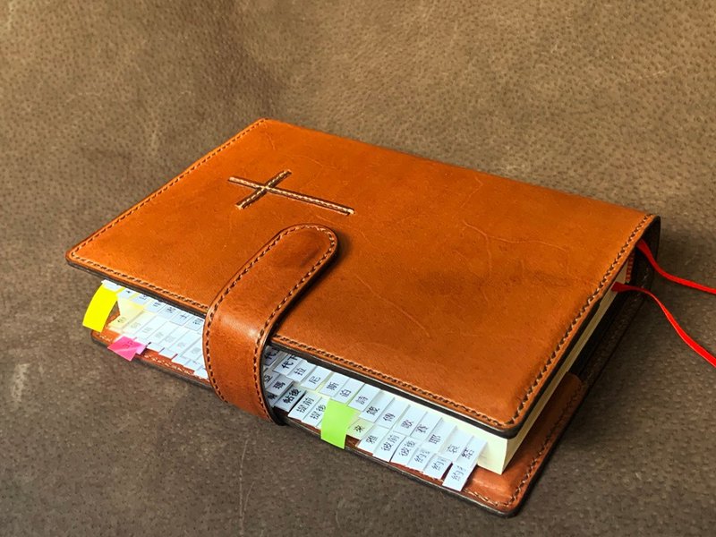 Genuine cowhide handmade Bible book cover (excluding paper Bible) Customized color and size printed with English text - Book Covers - Genuine Leather Multicolor