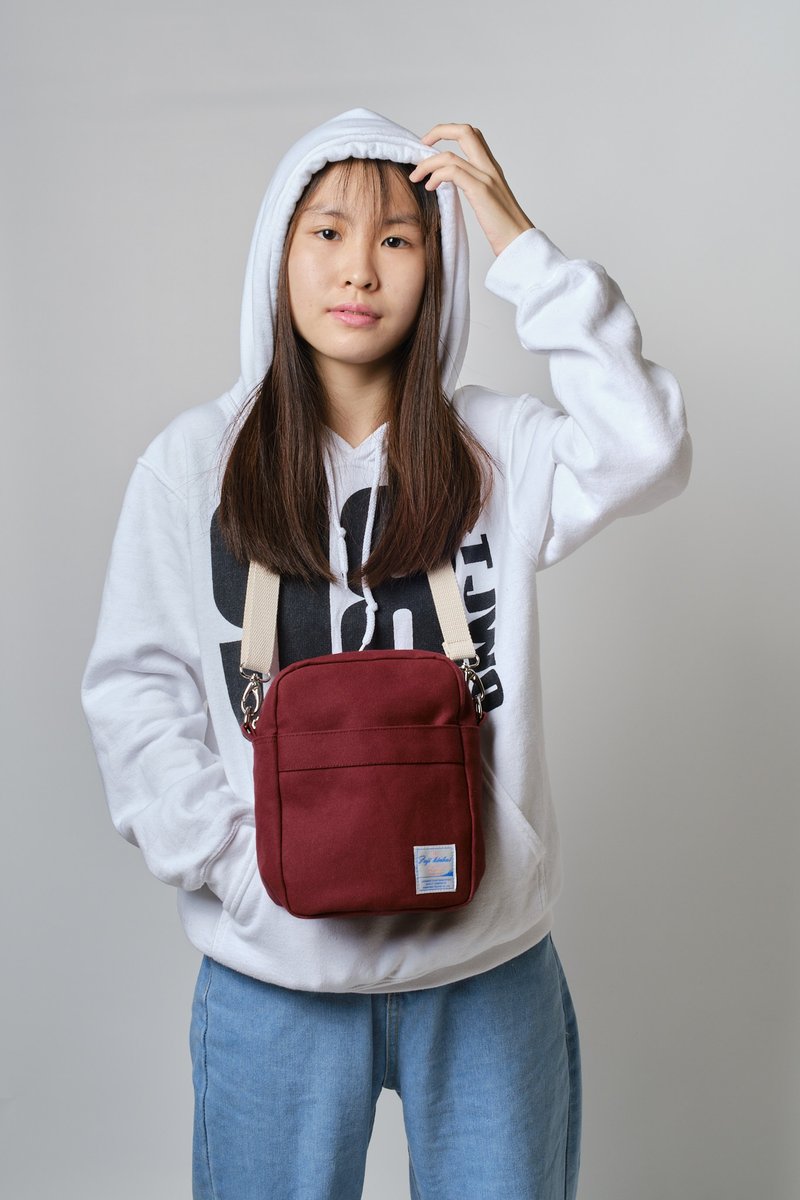 輕便防水斜挎日常帆布包 考拉208-玫紅 - 側背包/斜背包 - 其他材質 紅色