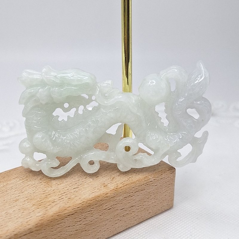 Warm and ice hand-carved three-dimensional dragon pendant | Natural Burmese jade A grade jade - Necklaces - Jade 