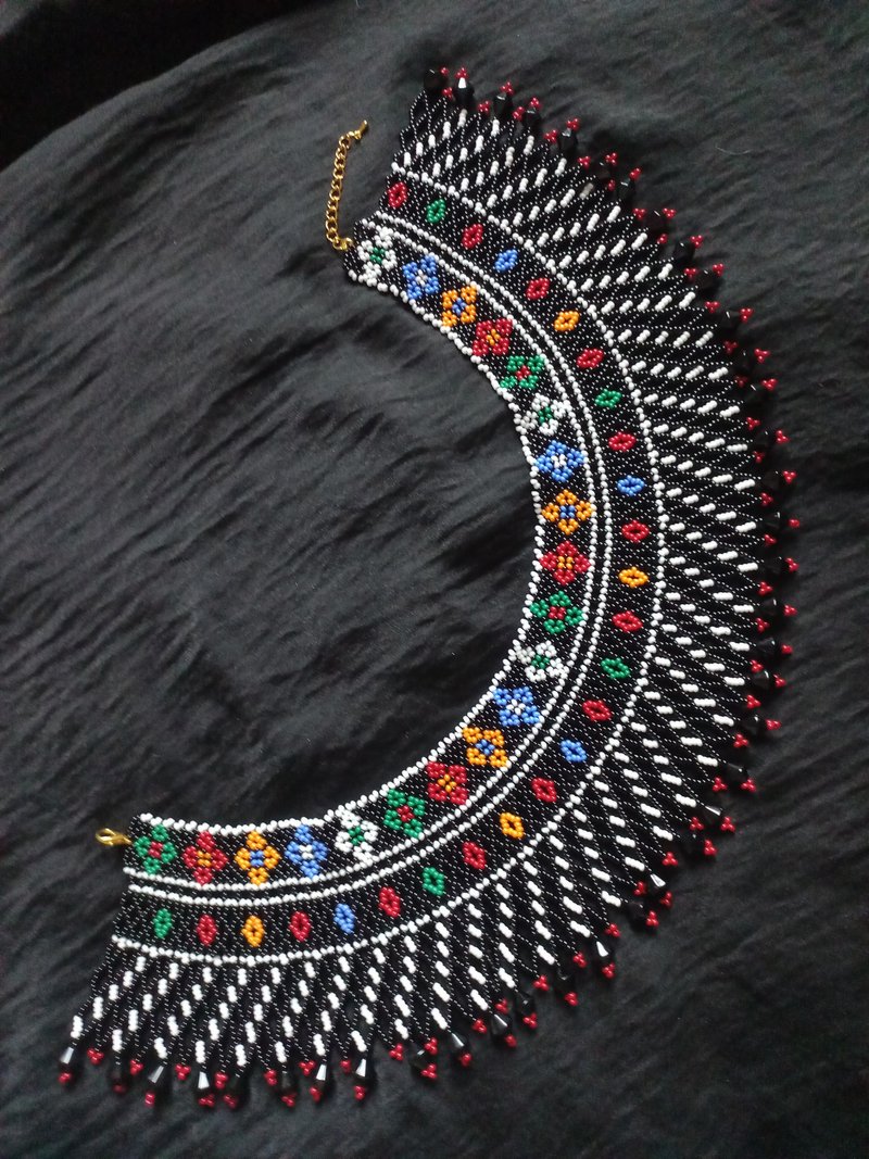 Ukrainian necklace beads embroidery traditional colors handmade jewelry - สร้อยคอ - กระจกลาย หลากหลายสี