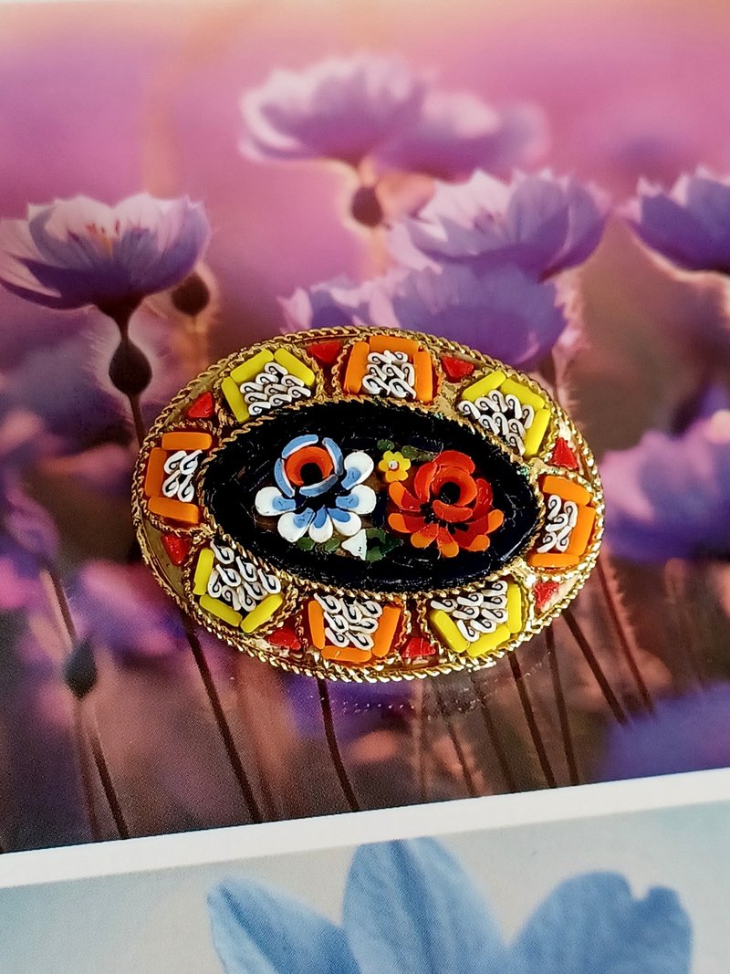vintage jewelry ITALY 微型馬賽克 橢圓彩邊黑底雙朵花卉 別針 - 胸針 - 其他金屬 