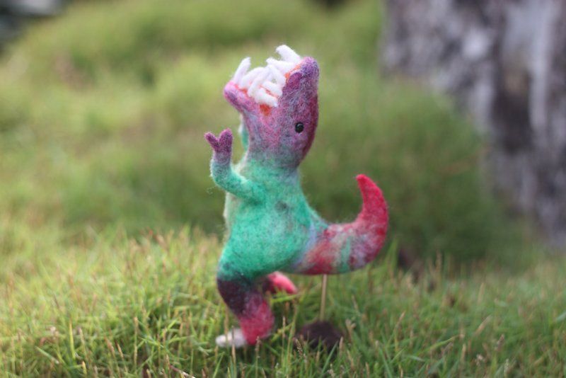 Colorful wool felt tyrannosaurus ornaments, hand-dyed wool, are available for immediate bidding. - ของวางตกแต่ง - ขนแกะ หลากหลายสี