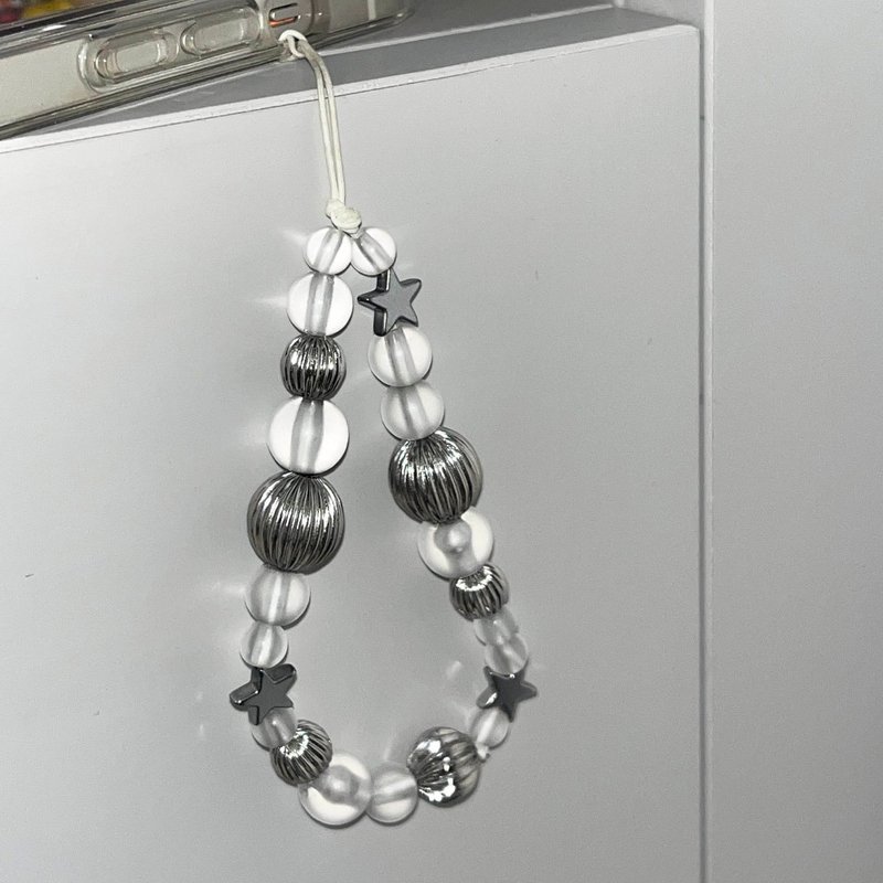 Matt Bubble Silver Beads Strap Keyring - 鑰匙圈/鑰匙包 - 壓克力 銀色