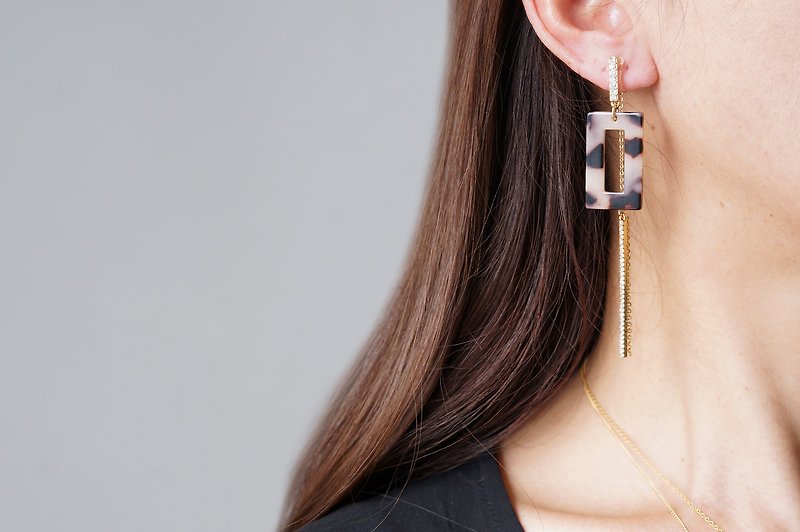 [Marble] Non Pierced Earrings, Glass Long Bar -002- - Earrings & Clip-ons - Glass Gold