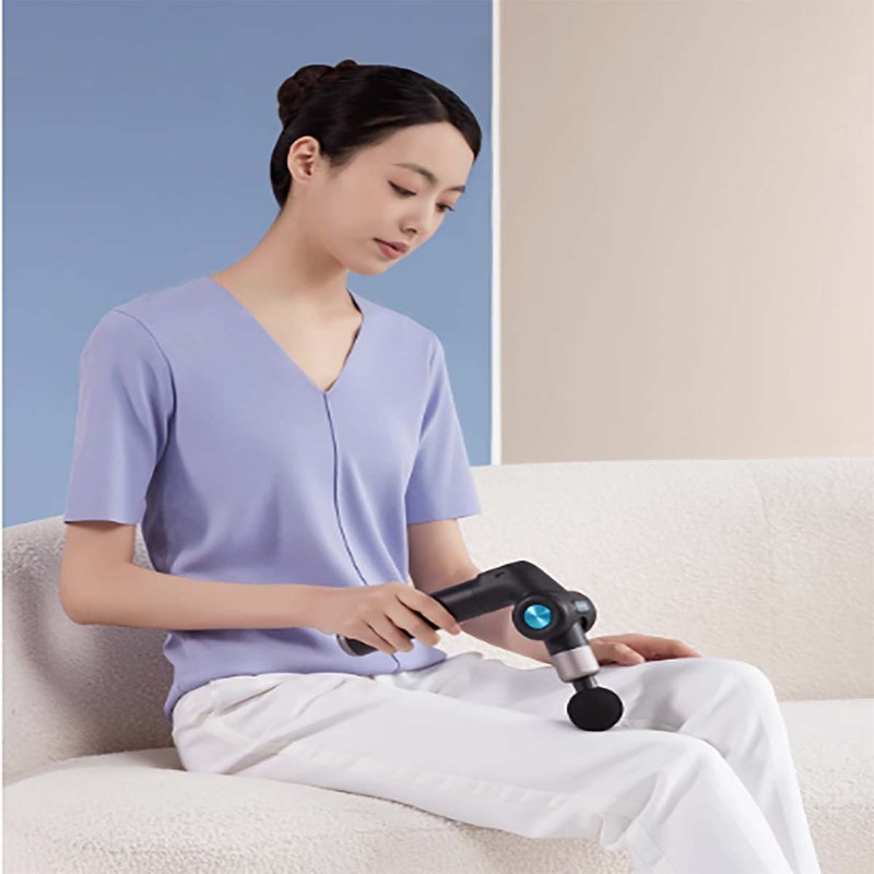 【免運】迷你男女靜音電動專業級折疊按摩槍 ROTAI/榮泰G50 - 科技小物 - 其他材質 黑色