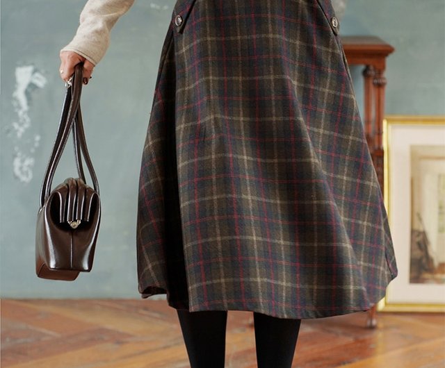 British plaid female writer retro coarse plaid elastic skirt 60 wool autumn and winter material skirt Shop Wild Scenery Skirts Pinkoi