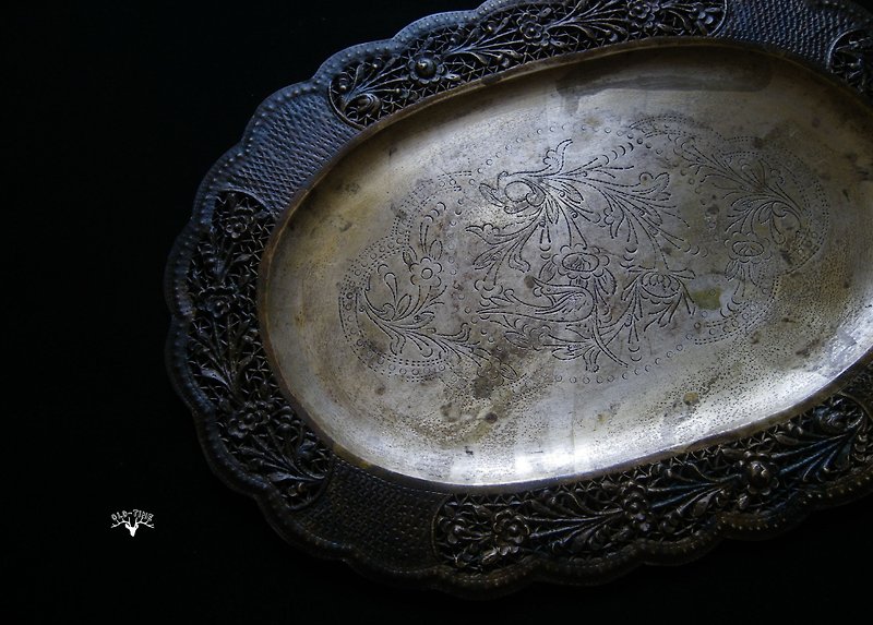 [OLD-TIME] Early Indian hand chiseled Bronze plated silver plate - ของวางตกแต่ง - วัสดุอื่นๆ 