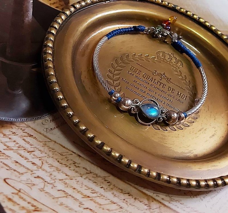 Xingyue // Blue Moonstone/ 925 Sterling Silver Bracelet/ Life Spirit Crystal/ Energy Stone - Bracelets - Gemstone Blue