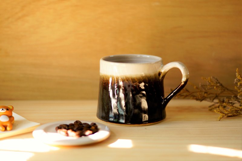 烏金掛白跳刀山形杯,茶杯,馬克杯,水杯,咖啡杯,杯蓋-約350ml - 咖啡杯 - 陶 多色