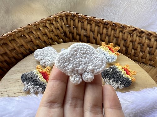 MISTLETOE Craft Studio Hand Embroidery Brooch - Snowy Sky / Weather Collection