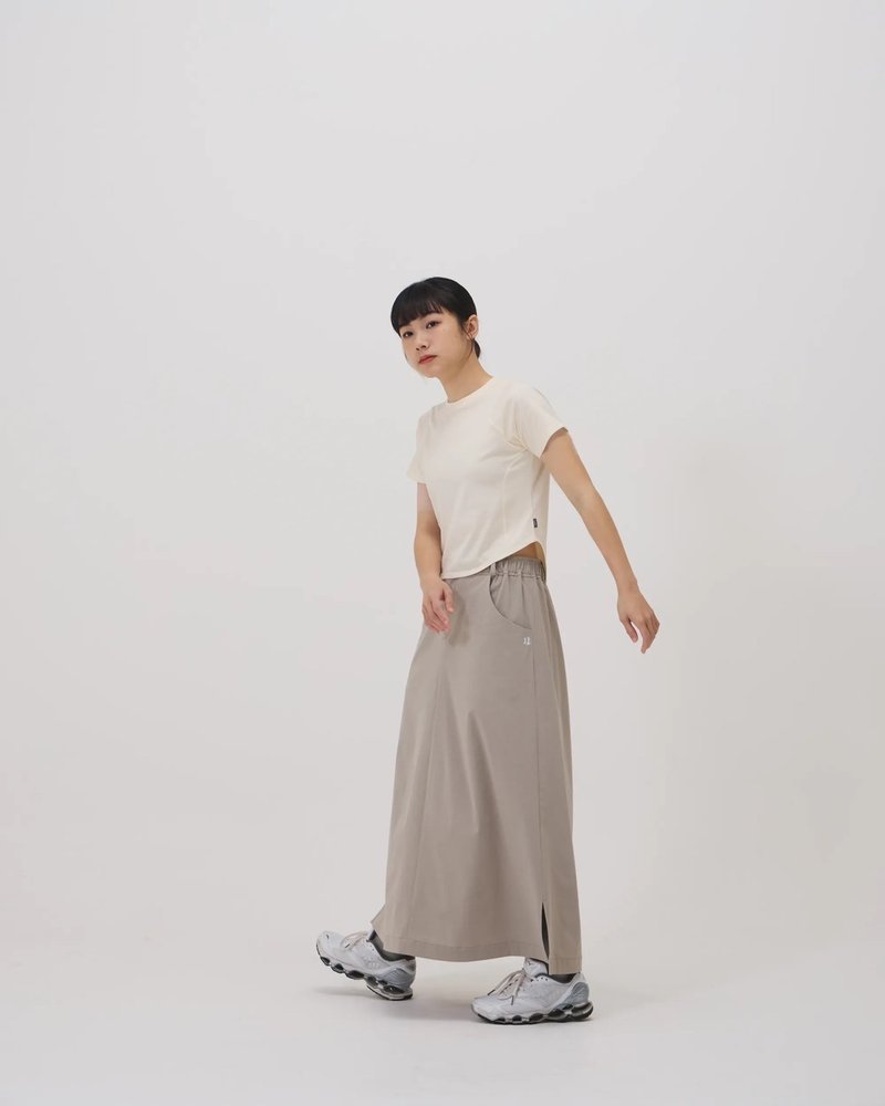 圓擺剪接短Tee (米) - 女 T 恤 - 棉．麻 卡其色