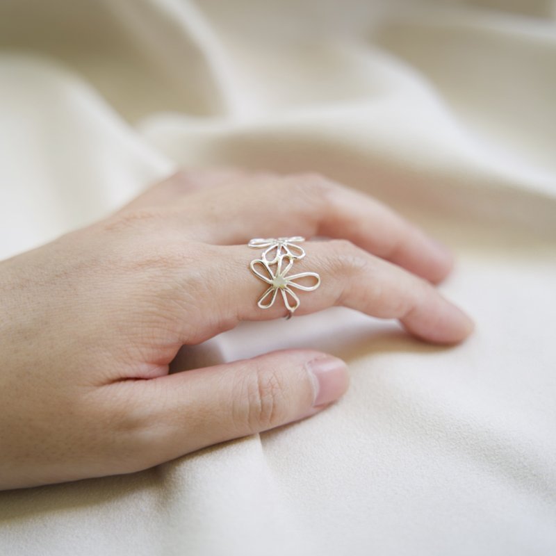 Hollow flower ring - General Rings - Sterling Silver 