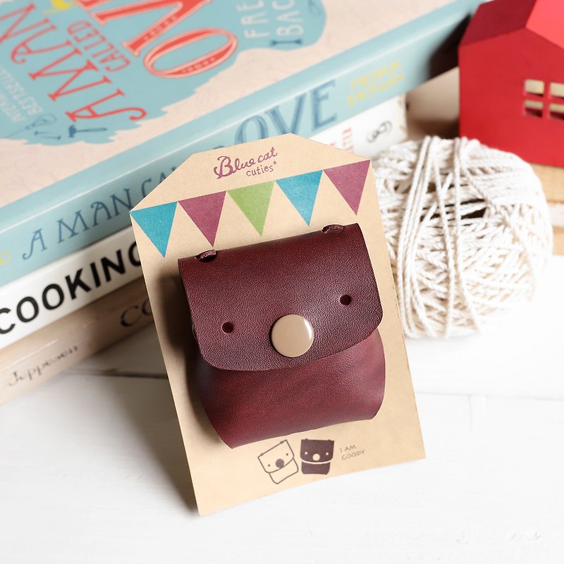 Common Goody Burgundy real leather handmade AirPods protective case - แกดเจ็ต - หนังแท้ สีม่วง