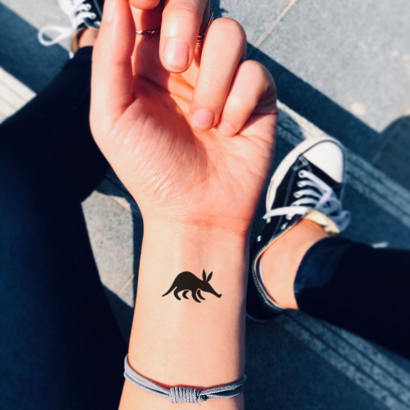 Aardvark Temporary Tattoo Sticker (Set of 4) - OhMyTat - สติ๊กเกอร์แทททู - กระดาษ สีดำ