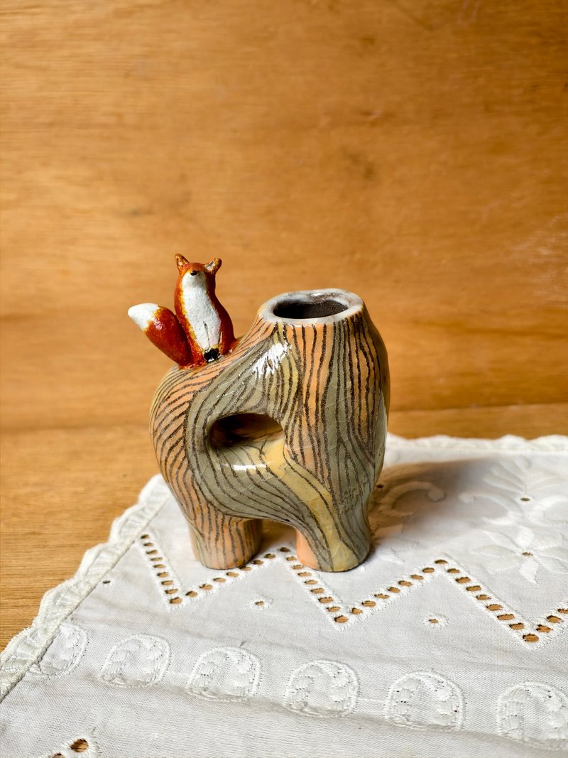 狐狸中空花器 - 花瓶/花器 - 陶 