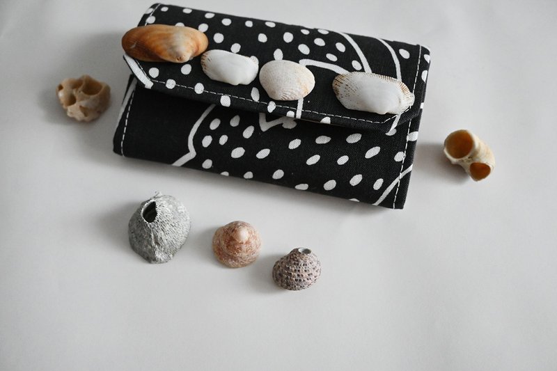 Black whale shark/Kyoto cotton linen + paper coin purse card holder 1983ERXspica garden environmentally friendly material - Wallets - Eco-Friendly Materials Black