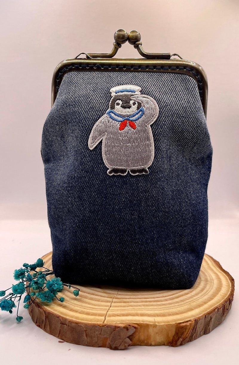 Penguin Sailor Embroidered Mouth Gold. Coin Purse. Denim Series. Handmade Made in Taiwan - Coin Purses - Cotton & Hemp Blue