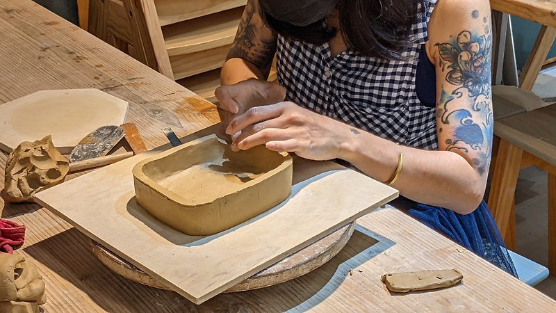 Personalized pottery plate experience including glazing and kiln firing fees in Yilan Zhongxing Park [1 person per group] - งานเซรามิก/แก้ว - ดินเผา 