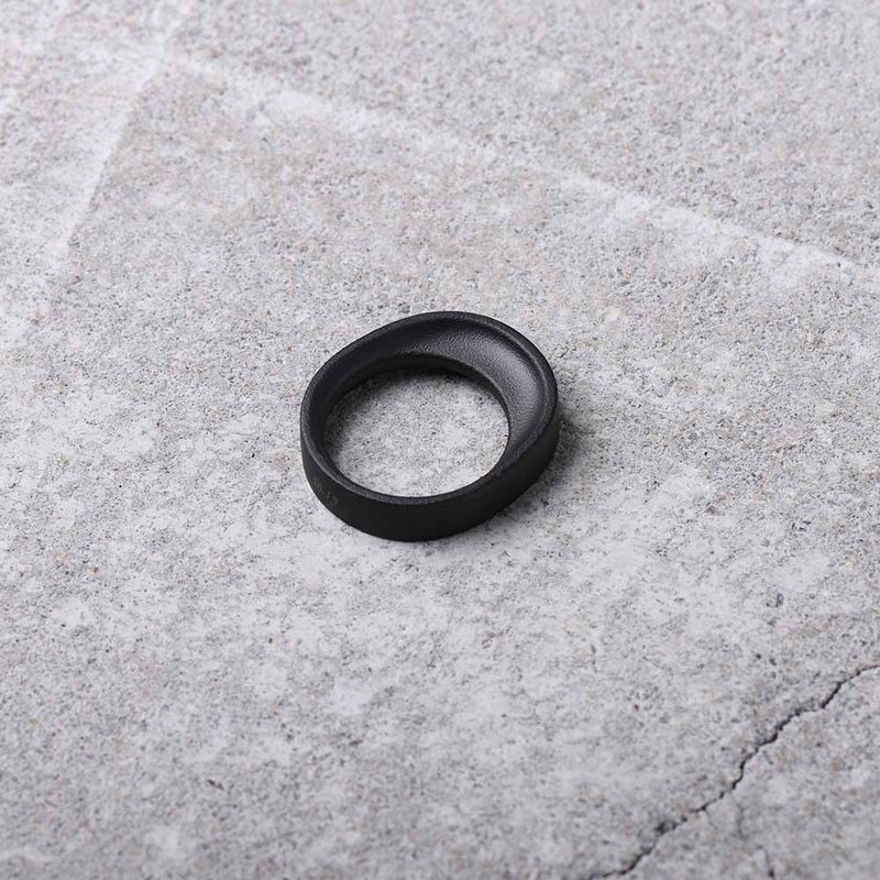 FRAMEWORK RING 316鋼製戒指_黑色 - 戒指 - 不鏽鋼 黑色