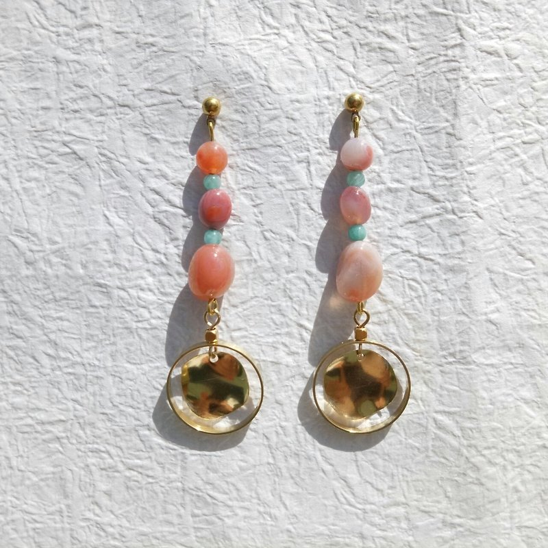 <Irregular> Brass Earrings Agate Stone Tianhe Stone Ear Needles / Ear Clips - Earrings & Clip-ons - Other Metals Gold