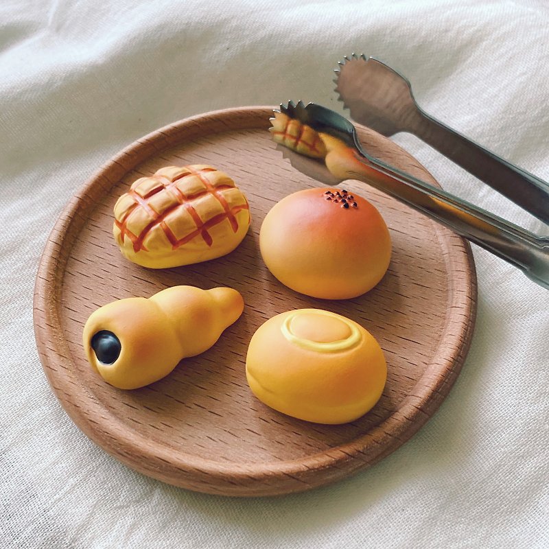 Resin Magnets Orange - Haomen Tabletop Bread Magnet - Showa Style