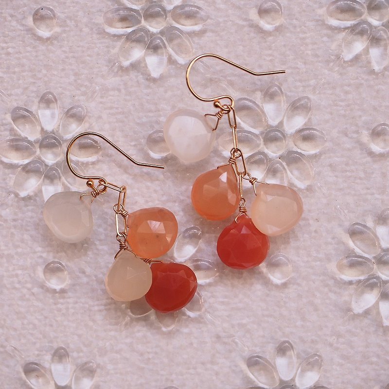14kgf Multi-color Moonstones 10mm pierce handmade earrings - ต่างหู - เครื่องประดับพลอย สีส้ม