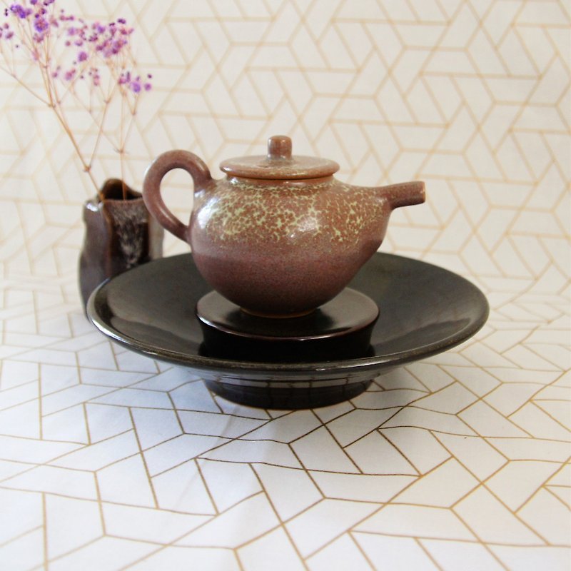 Two-piece Wujin pot holder, tea boat, cup holder, saucer - about 18 cm in diameter - ถ้วย - ดินเผา สีดำ