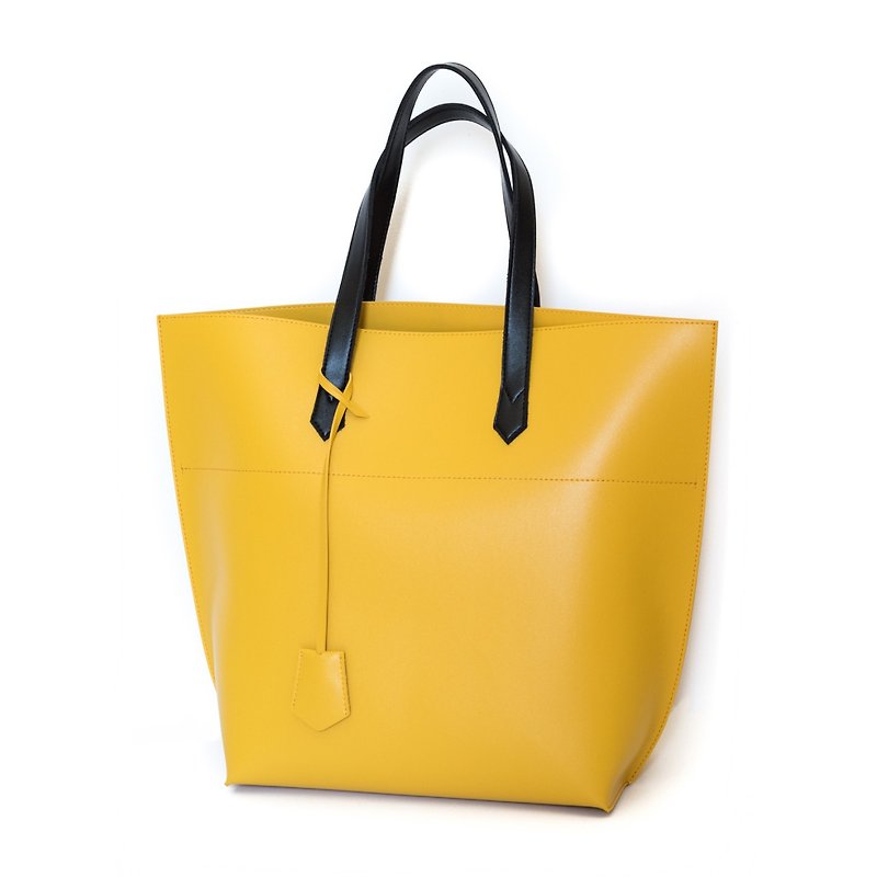 Patina hand-made Tote bag - กระเป๋าแมสเซนเจอร์ - หนังแท้ สีเหลือง