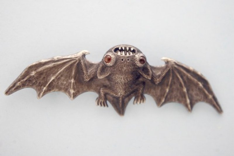 Pinkoi Proxy Purchase - Bats - Brooches - Other Metals 