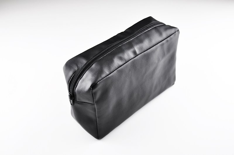 ENDURE/Square large size cosmetic bag/Litchi pattern PVC leather - กระเป๋าเครื่องสำอาง - วัสดุอื่นๆ สีดำ