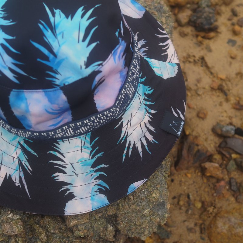 Scrap Bucket Hat | Handmade in Hong Kong - หมวก - เส้นใยสังเคราะห์ 