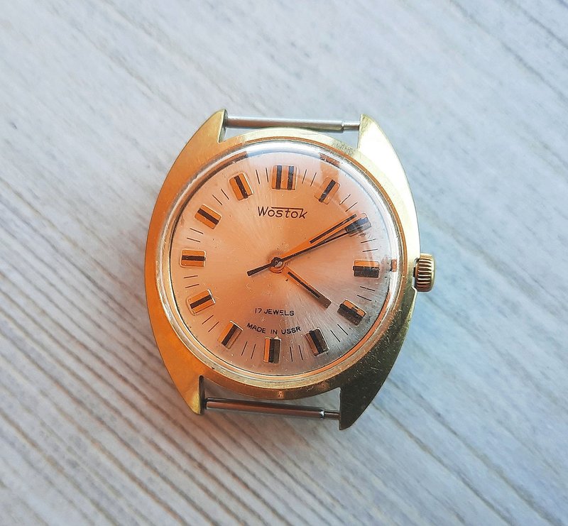 Soviet mechanic wrist watch Wostok 2409A – Vostok 17 jewels mens watch vintage - 男錶/中性錶 - 不鏽鋼 橘色