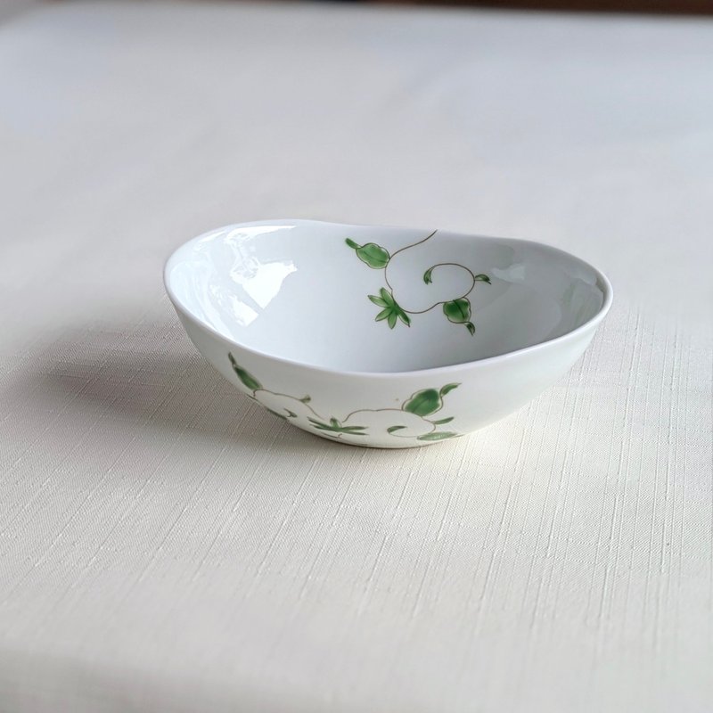 錦唐草楕円浅小鉢 - 碗 - 陶 白色
