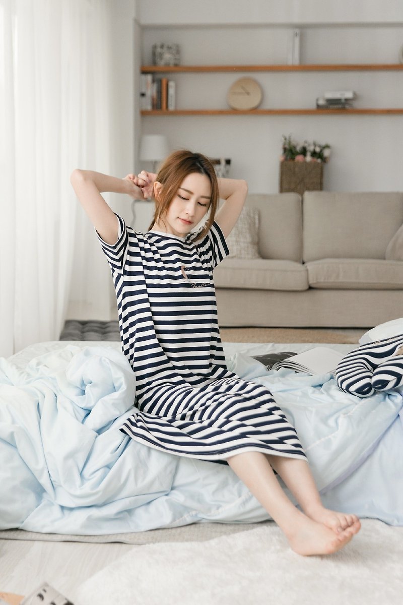 [Out of print] Collagen Homewear One-piece Dress (Striped Zhangqing) Homewear/Pajamas/Anti-epidemic - Loungewear & Sleepwear - Cotton & Hemp Blue