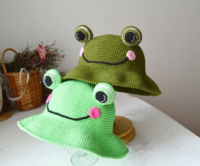 Crochet cute frog bucket hat women men Custom knit funny green