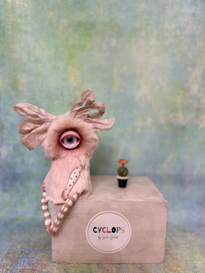 Vanilla ice cream _ cyclops - doll _ MADE-TO-ORDER! - 玩偶/公仔 - 其他材質 白色