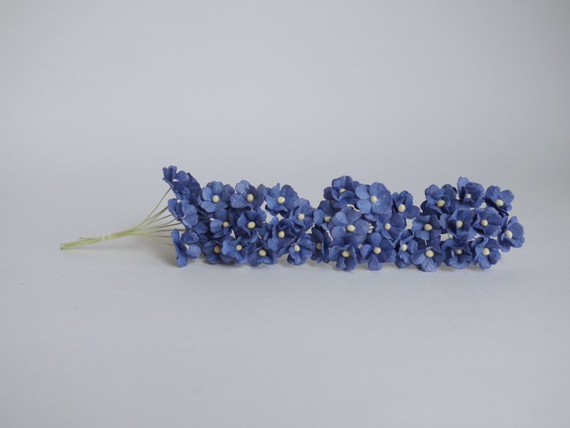 paper flower, supplies, 100 pcs. hydrangea paper, size 1.5 cm., royal blue color - 其他 - 紙 藍色