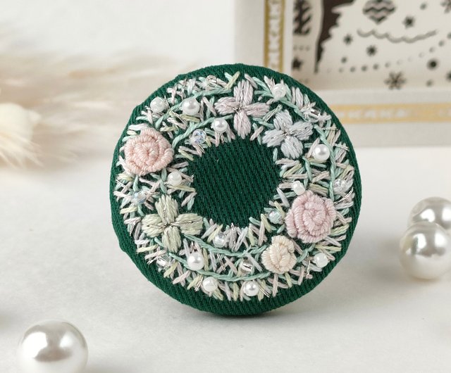 27 無し ハンドメイド 手刺繍ブローチ ヘアゴム 赤い薔薇