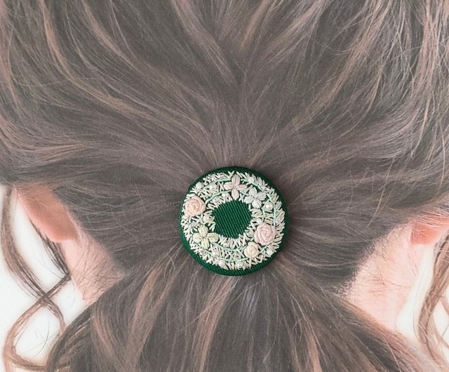 薔薇リース刺繍　ハンドメイド　ブローチヘアゴム　バラ レトロなバラの花束刺繍ブローチor刺繍ヘアゴム 母の日 ブローチ