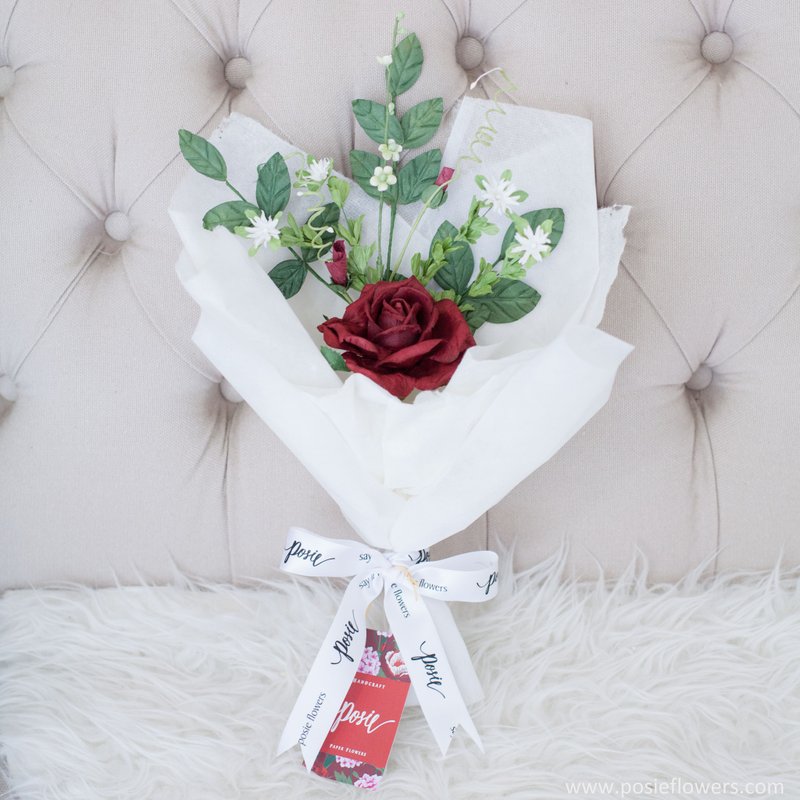 Paper Single Rose RED SANGRIA mini Bouquet Valentine's Gift, Anniversary Gift - 擺飾/家飾品 - 紙 紅色