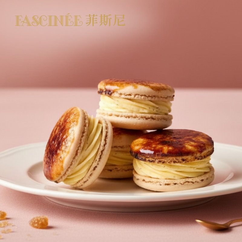 Caramel Crème Macaron - Cake & Desserts - Fresh Ingredients Brown