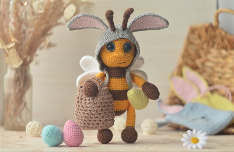 Bee in a hat with ears, Easter, PDF English crochet pattern - 線上教學/教學影片 - 其他材質 