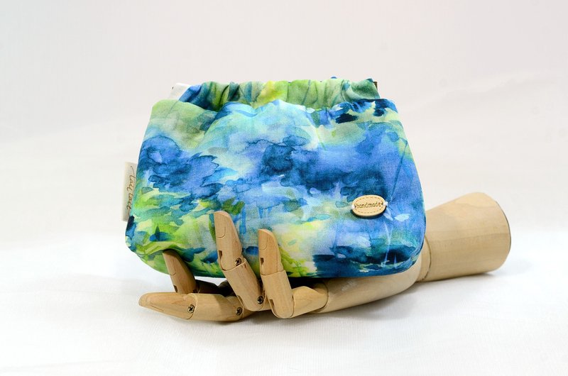 【Japanese designer fabrics】 Romantic style of flex frame pouch # Still forest - Toiletry Bags & Pouches - Cotton & Hemp 