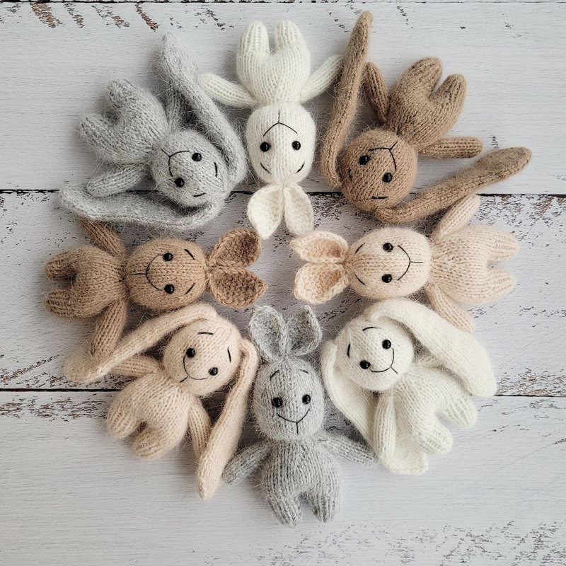 Newborn bunny stuffed toy. Easter props. Fluffy photo props - 嬰兒手鍊/飾品 - 羊毛 
