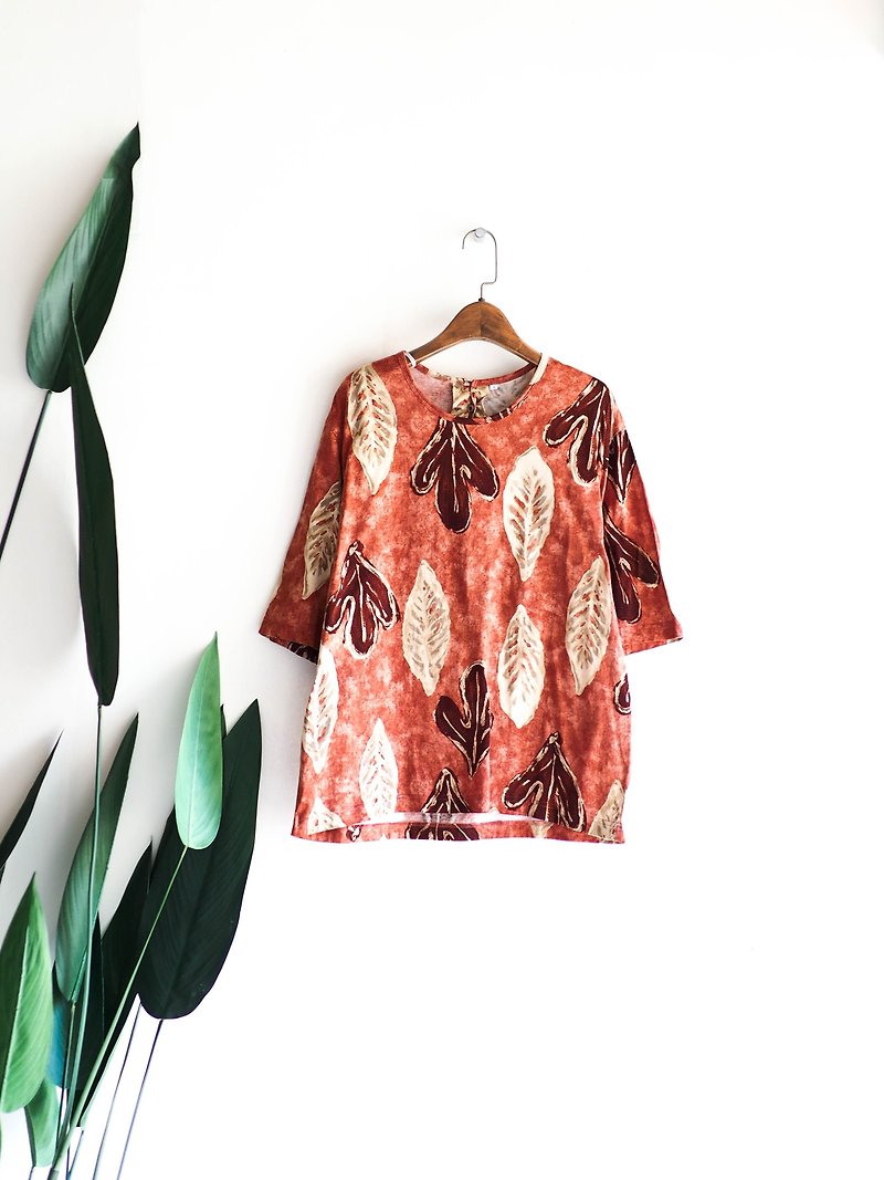 Render large leaf loose casual time antique cotton T-shirt top shirt oversize vintage - Women's Tops - Cotton & Hemp Red