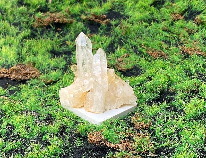 天然原礦白水晶冰山能量柱 白水晶簇 消磁淨化 快速出貨 風水小物 - 擺飾/家飾品 - 水晶 多色