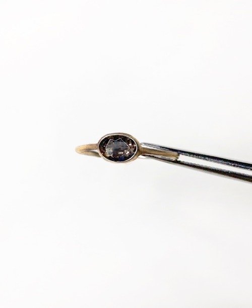 H♡NYC Pinkoi 代購 - 獨一無二的 k18 彩虹方柱石戒指 6 號/定製