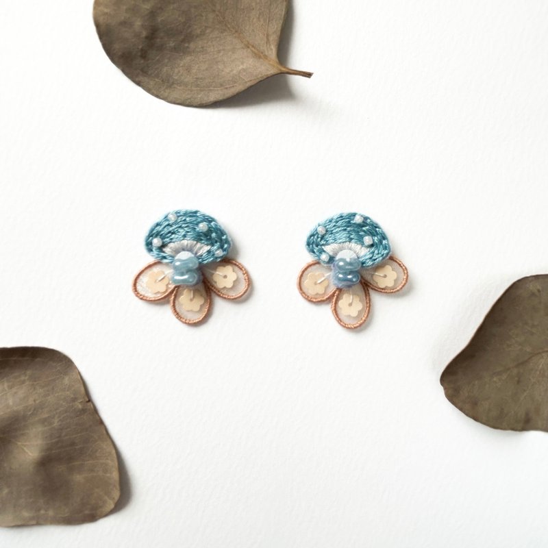 | fa.fa.Fa. | #179 | Handmade embroidery earrings_pierced - Earrings & Clip-ons - Thread Blue