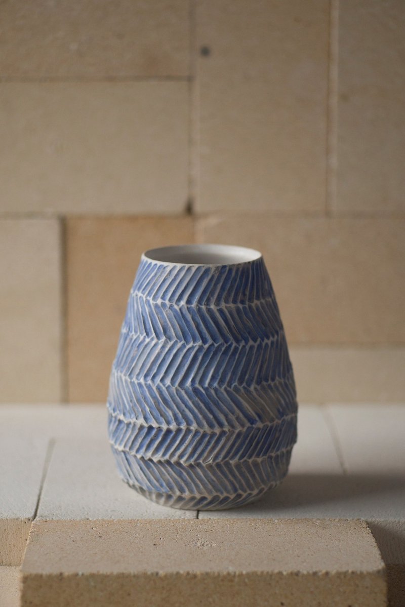 藍染縮口花器 - 花瓶/陶器 - 瓷 藍色